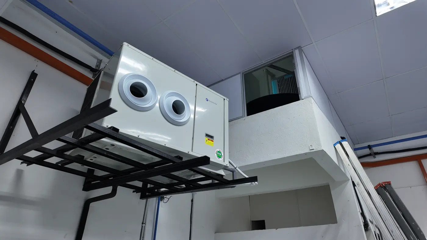 Unit mounted on ceiling-rack support